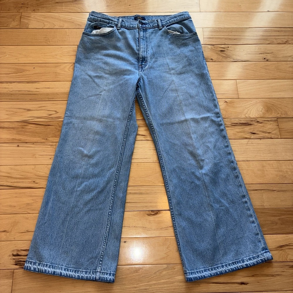Polo Ralph Lauren The Laight Cropped Flare Jeans Size 32x26 Light Wash Denim
